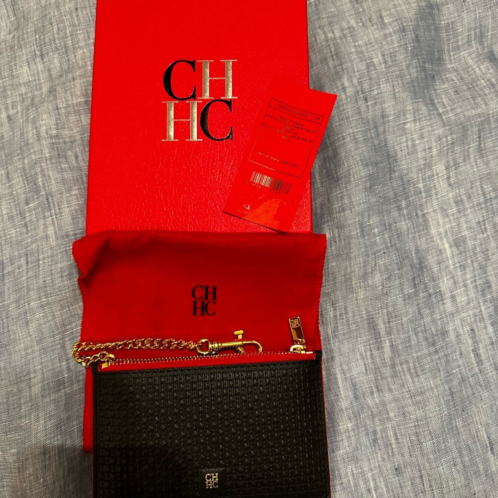 NIB Carolina Herrera Black Wallet/card case with key chain - Picture 5 of 10